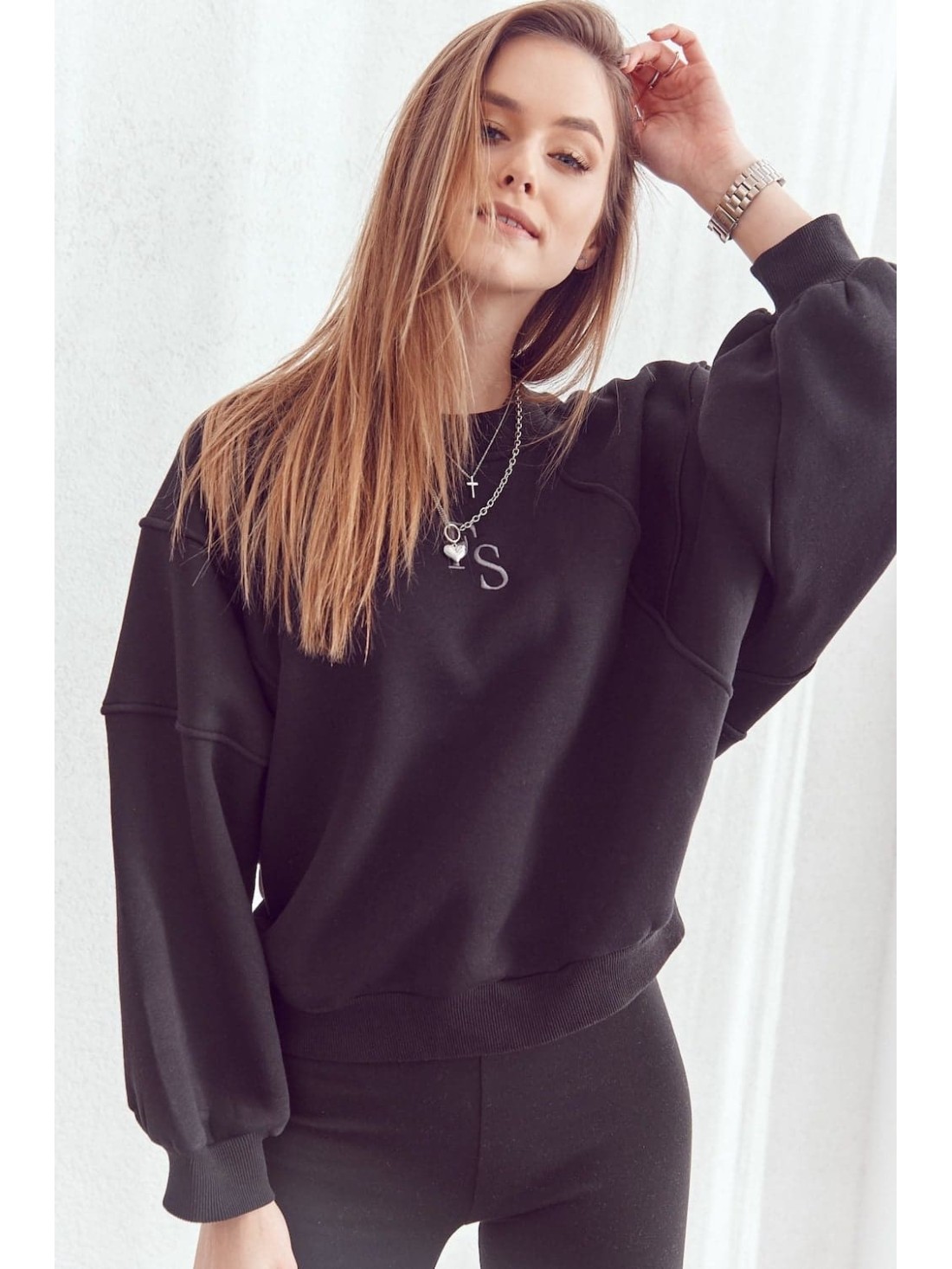 Loose, insulated sweatshirt with leggings, black FI693 - Online store - Boutique